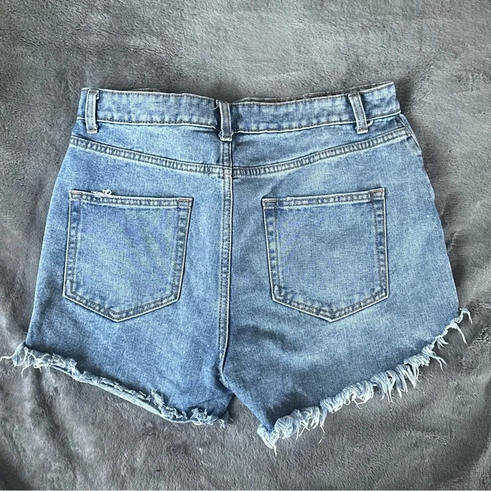 Wild Fable Distressed  Shorts size 6